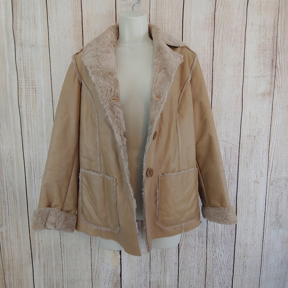 Y2K Guess Camel colored pennylane leather coat Sherpa lined button closure - Picture 4 of 10